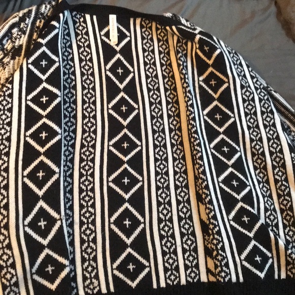 Sweater - Picture 2 of 2